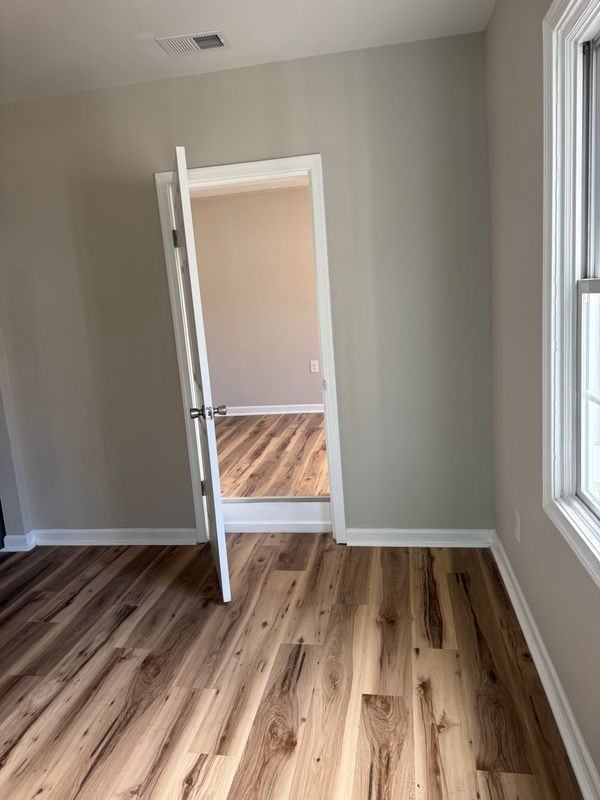 509 S Dillard St - Photo 3 of 23