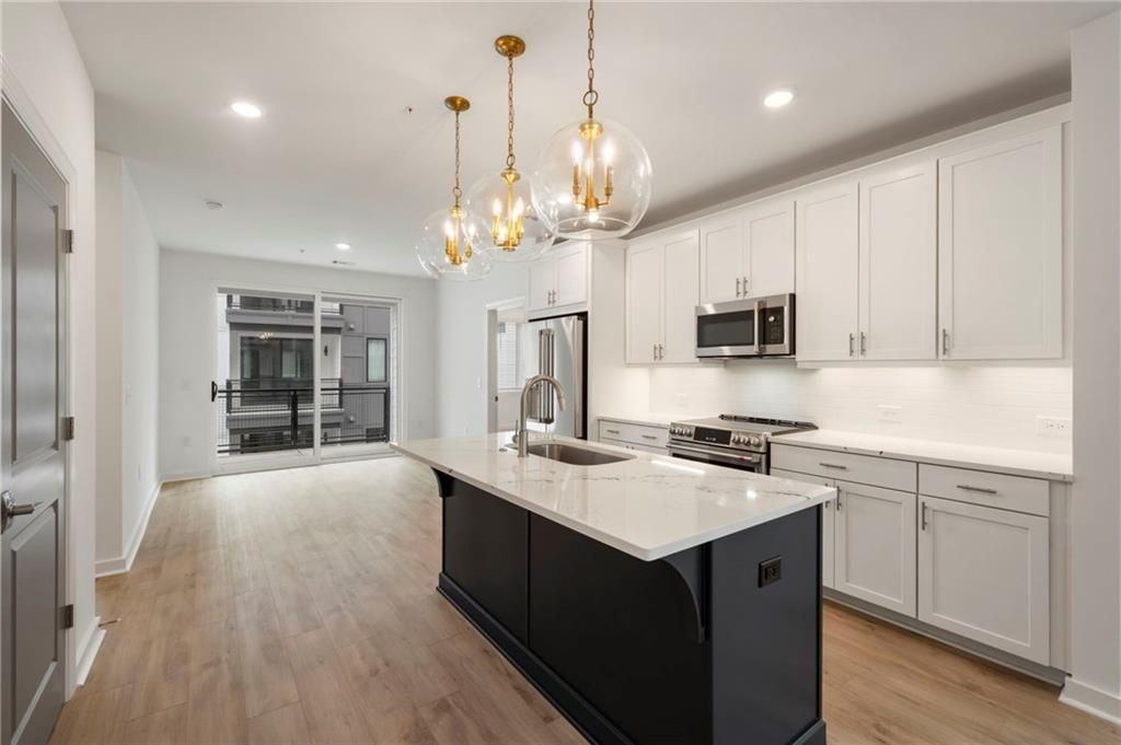 388 Pratt Dr Se - Photo 3 of 33