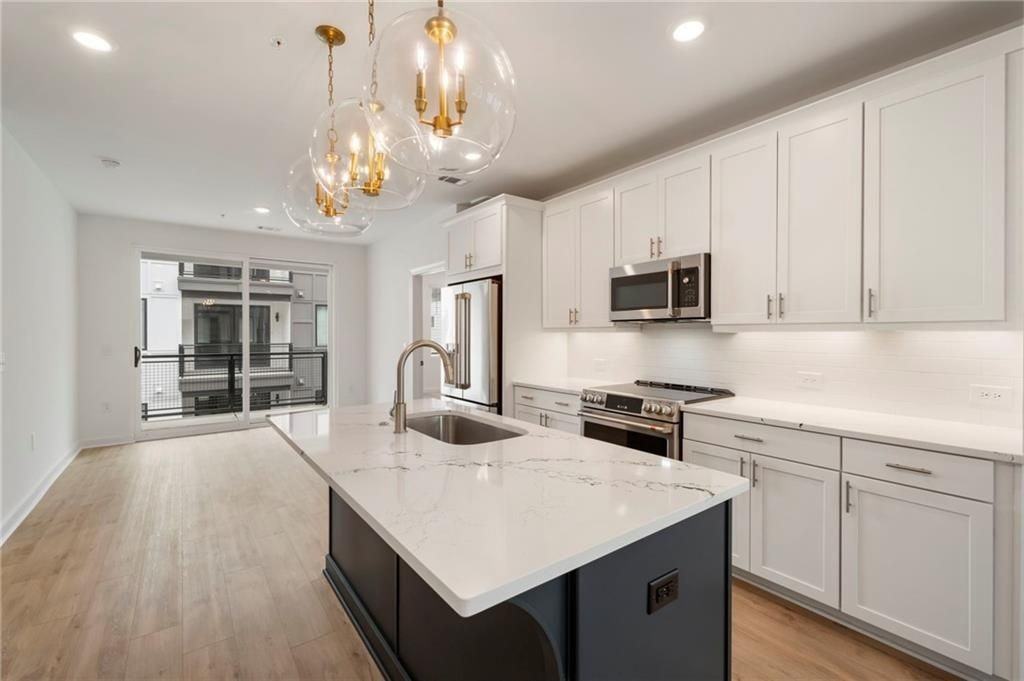 388 Pratt Dr Se - Photo 6 of 33