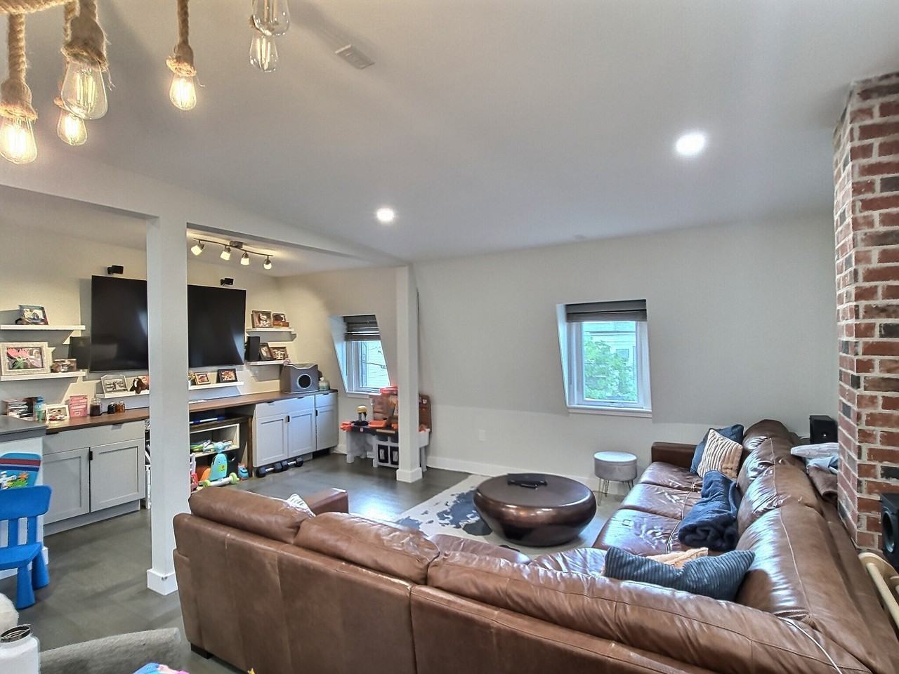 54 Telegraph St #1 - Photo 6 of 11