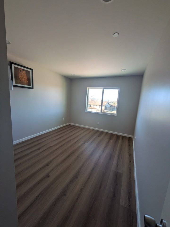 8160 Oleander Ave #1 - Photo 4 of 19