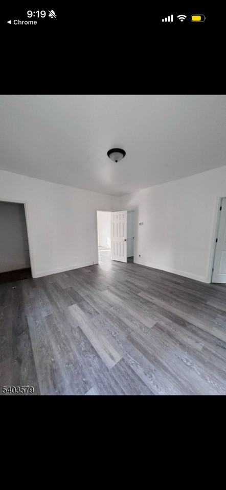 9 Sparrow St - Photo 3 of 8