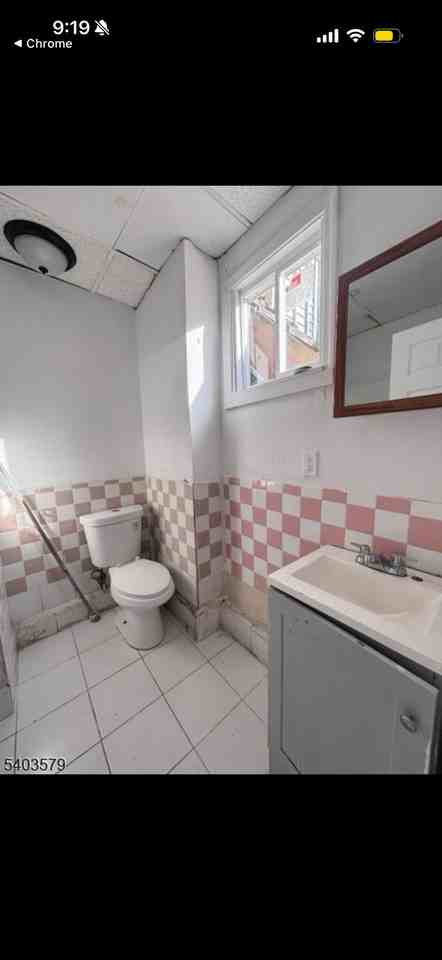 9 Sparrow St - Photo 5 of 8