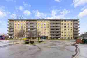 featured image of 70 Esther Lorrie Dr