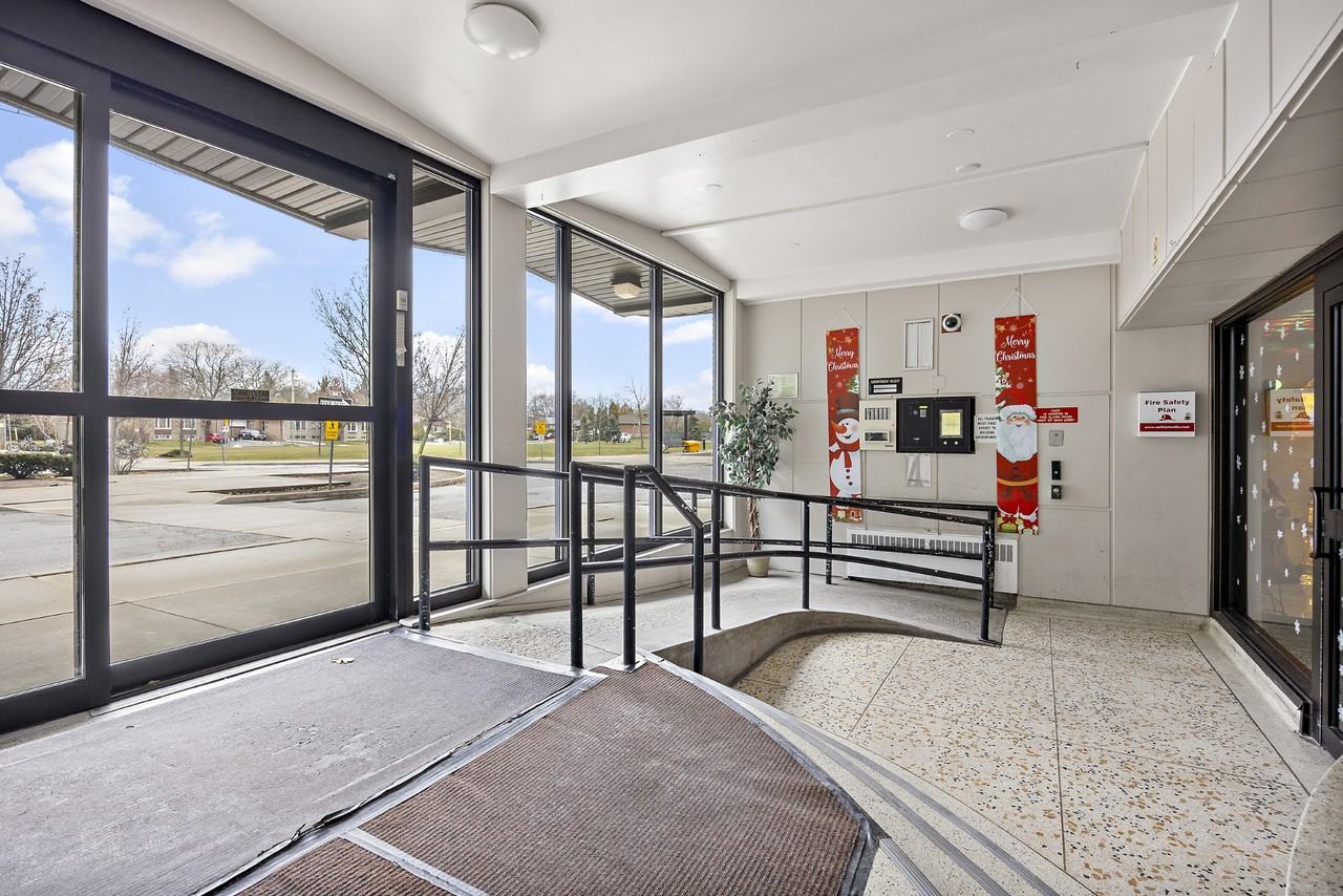 70 Esther Lorrie Drive - Photo 4 of 9