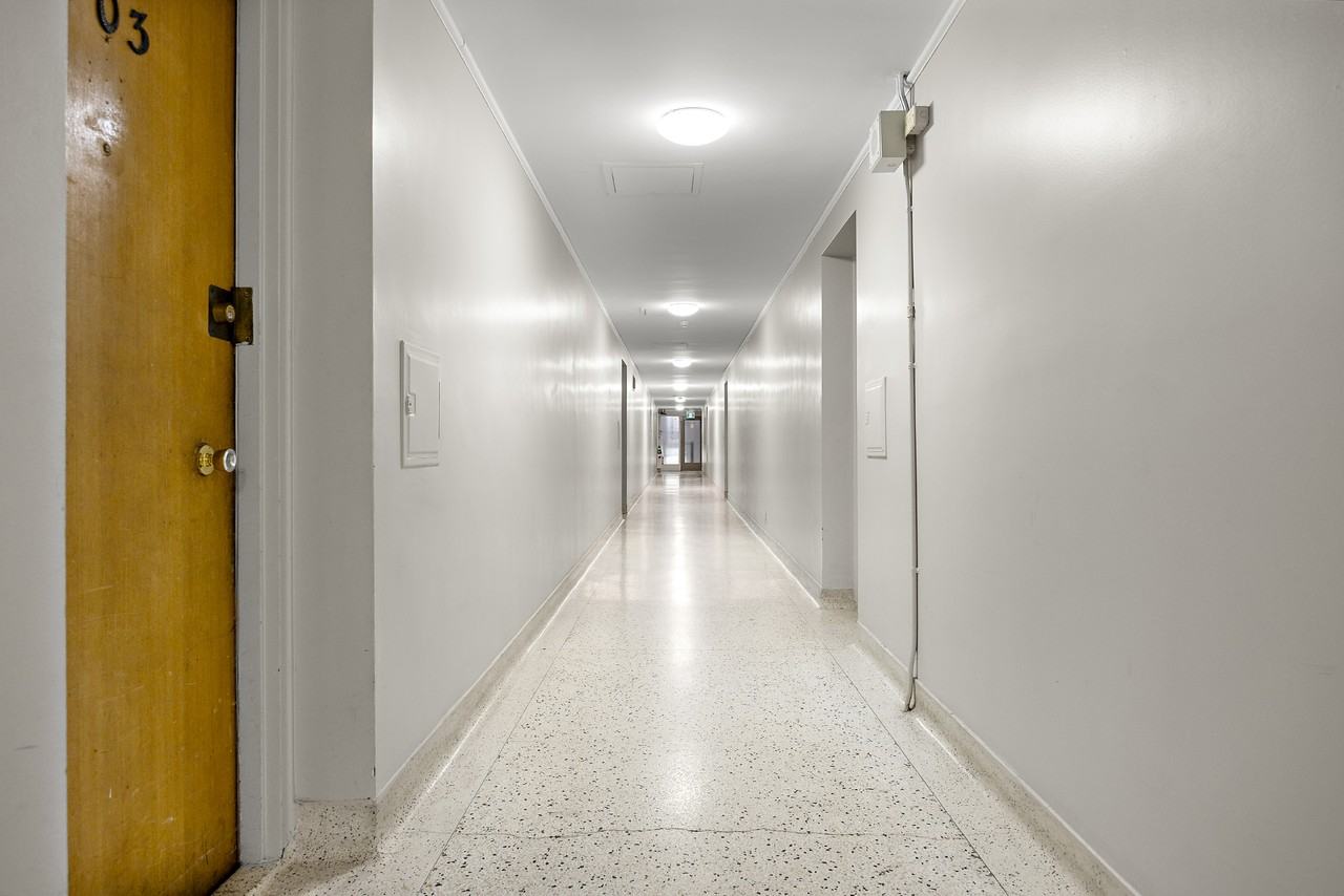 70 Esther Lorrie Drive - Photo 7 of 9