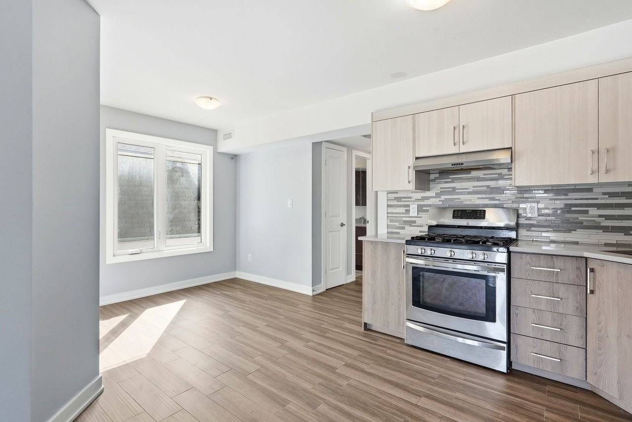 826 Pinecrest - Photo 7 of 19