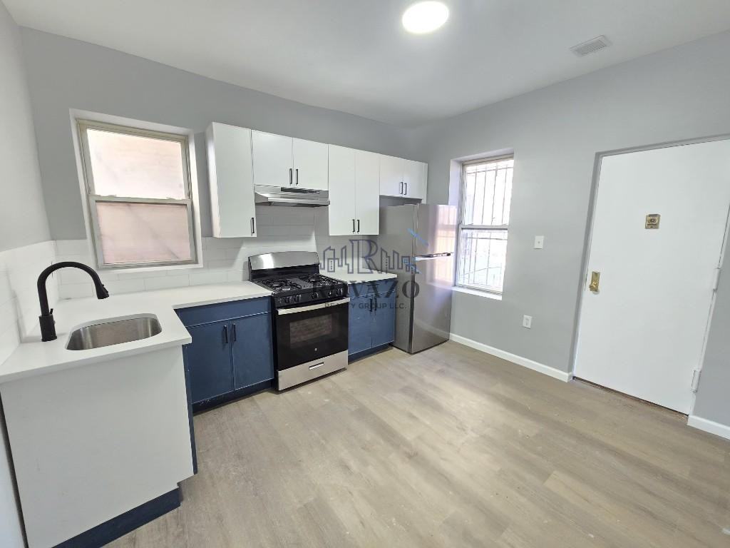 387 Avon Avenue #2R, 3R - Photo 2 of 9