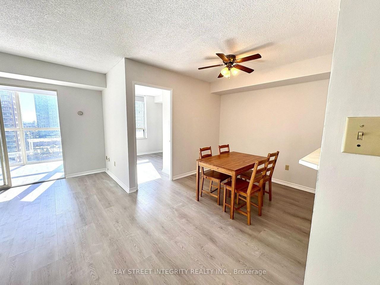 265 Enfield Place #1011 - Photo 5 of 13