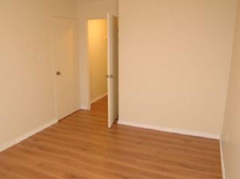 183 Lisgar Avenue - Photo 4 of 6