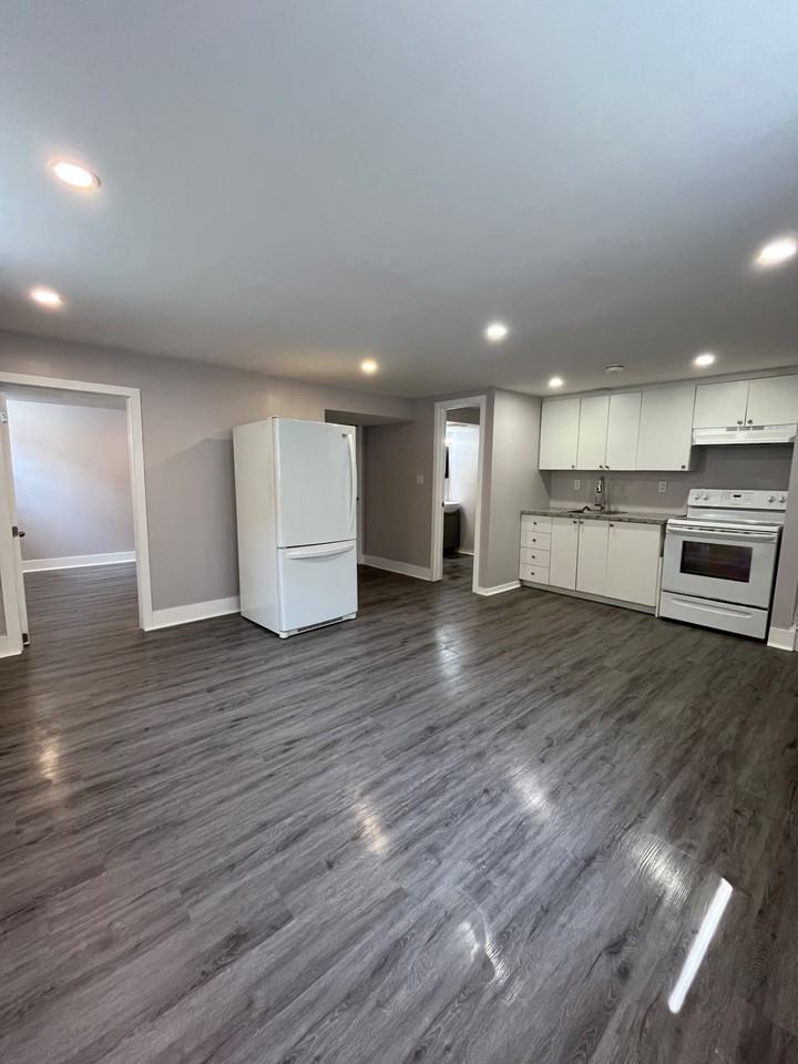 95 Leaside Dr - Photo 2 of 7