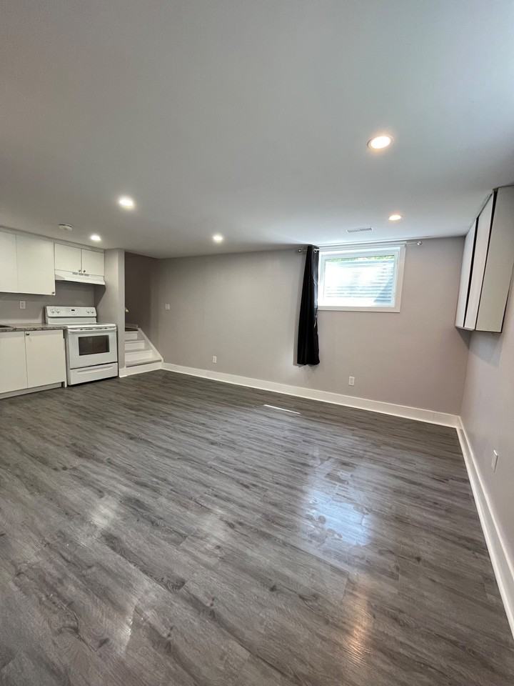 95 Leaside Dr - Photo 4 of 7