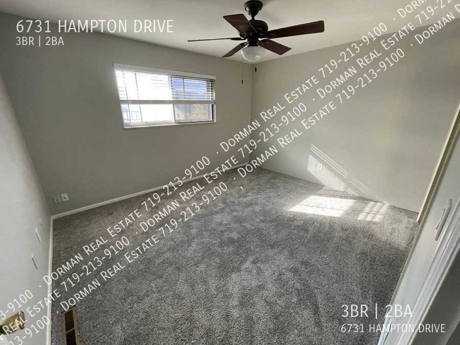 6731 Hampton Dr - Photo 5 of 12