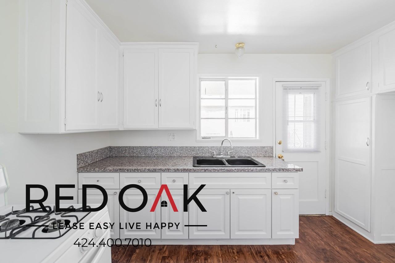 1315 N Laurel Ave #B - Photo 2 of 17