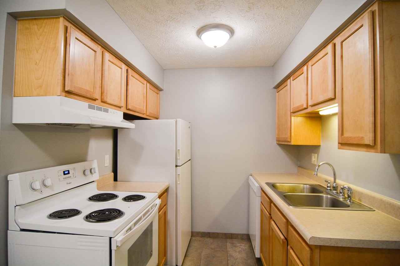 Crosswinds Apartments - Photo 2 of 24