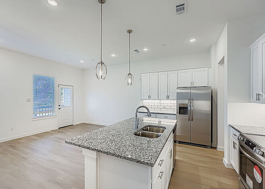 8013 Sawyer Drive - Photo 6 of 16