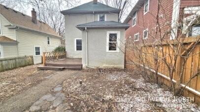 2029 3rd Ave N - Photo 3 of 23