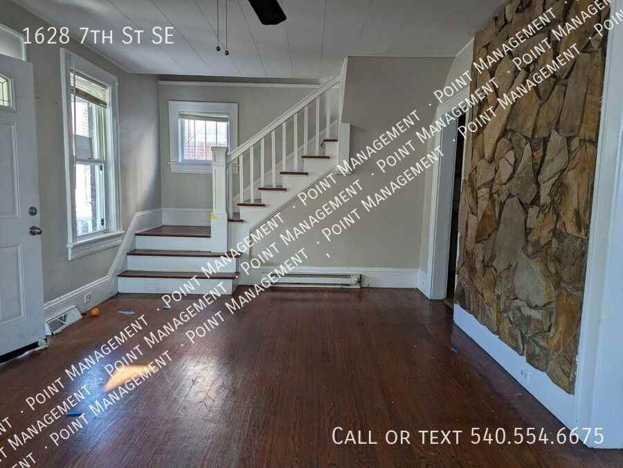 1628 7th St Se - Photo 2 of 14