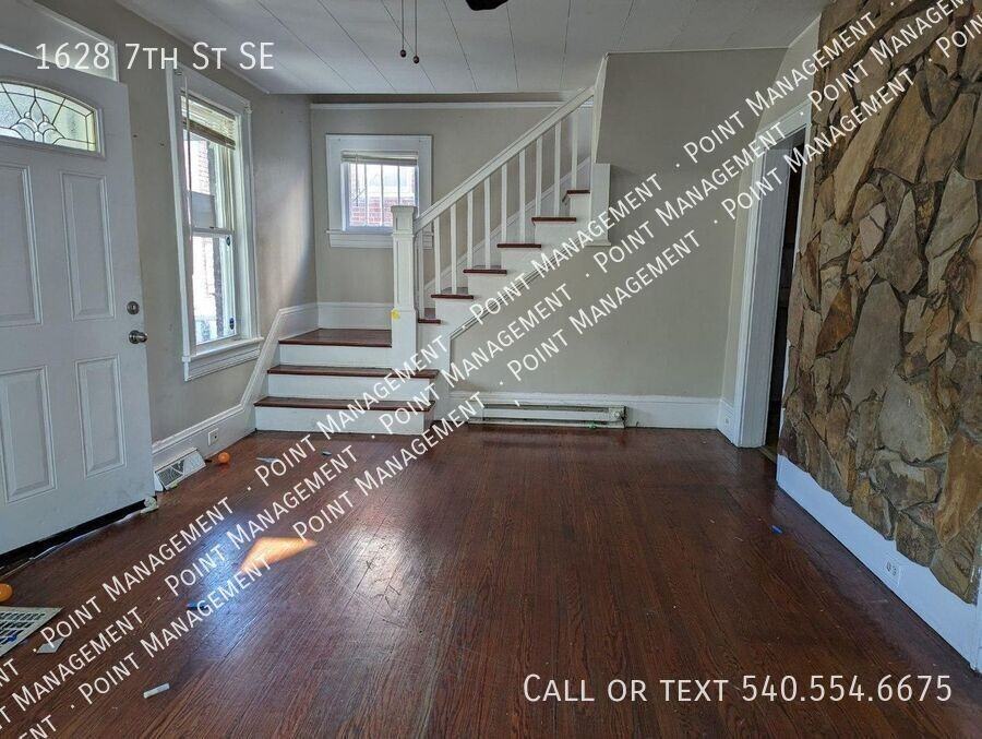 1628 7th St Se - Photo 4 of 14