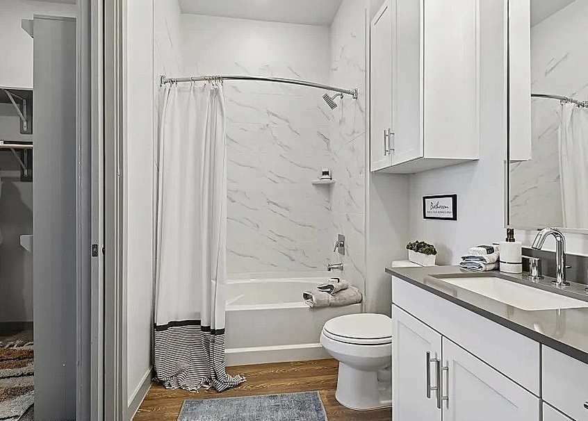 150 East Arbrook Boulevard #73.009 - Photo 5 of 8