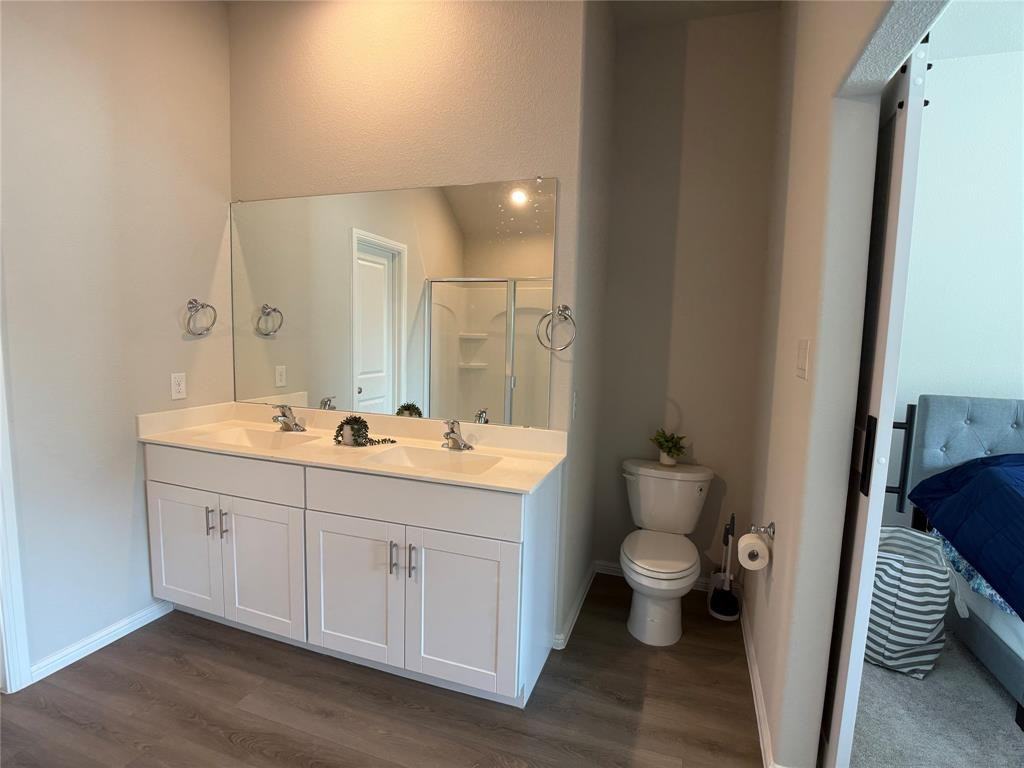 401 Forsyth Dr #401 - Photo 2 of 18