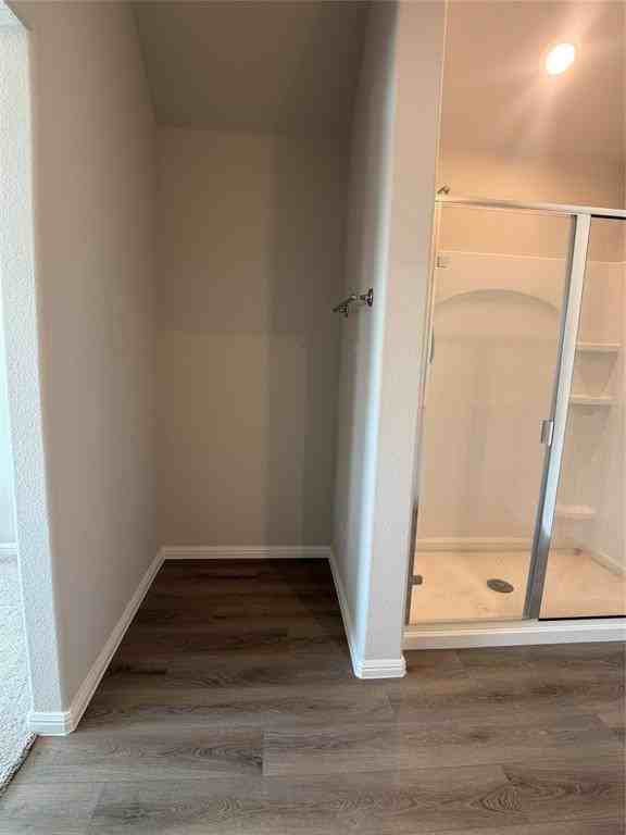 401 Forsyth Dr #401 - Photo 3 of 18