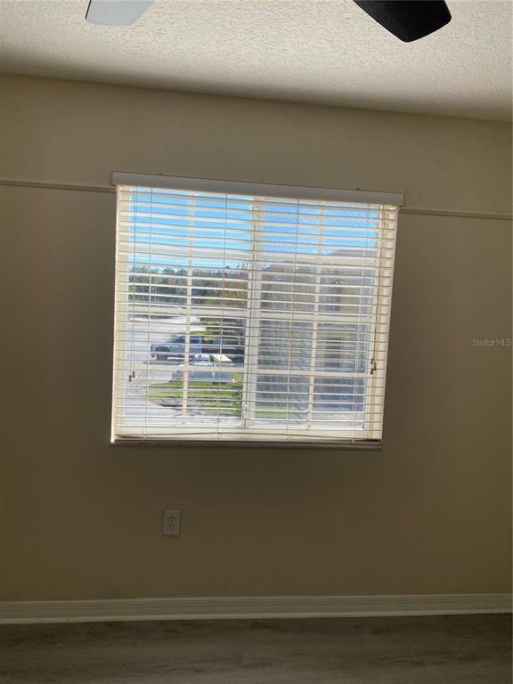 8556 Trail Wind Dr #8556-8556 - Photo 3 of 39