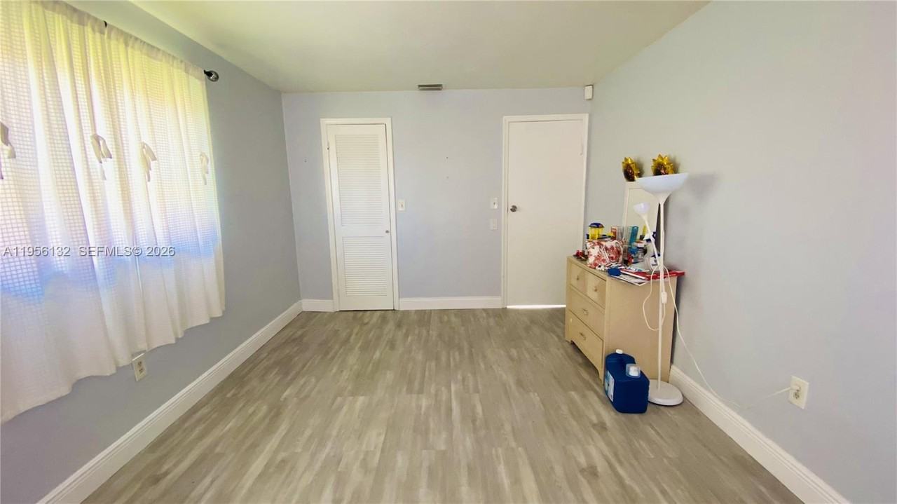 6810 Nw 28th St #6810-6810 - Photo 3 of 23