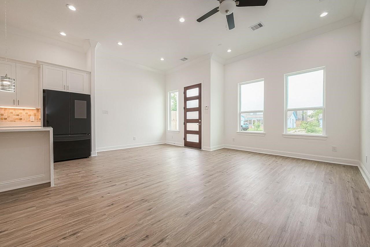 4319 Rosemont St #4319 - Photo 6 of 17