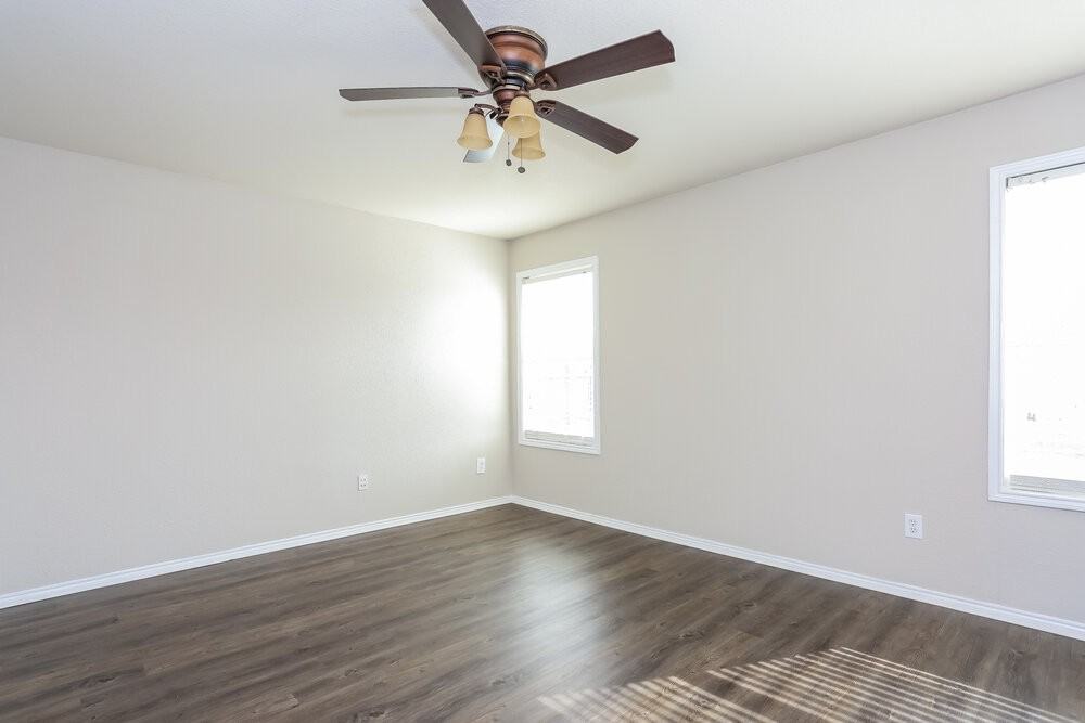 2040 Shawnee Trl - Photo 6 of 16