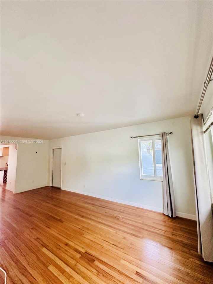 1180 Sw 22nd Ter #1180-1 - Photo 3 of 32