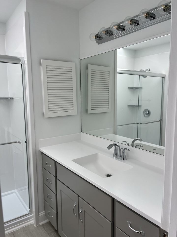 1283 Llewellyn Rd - Photo 3 of 15