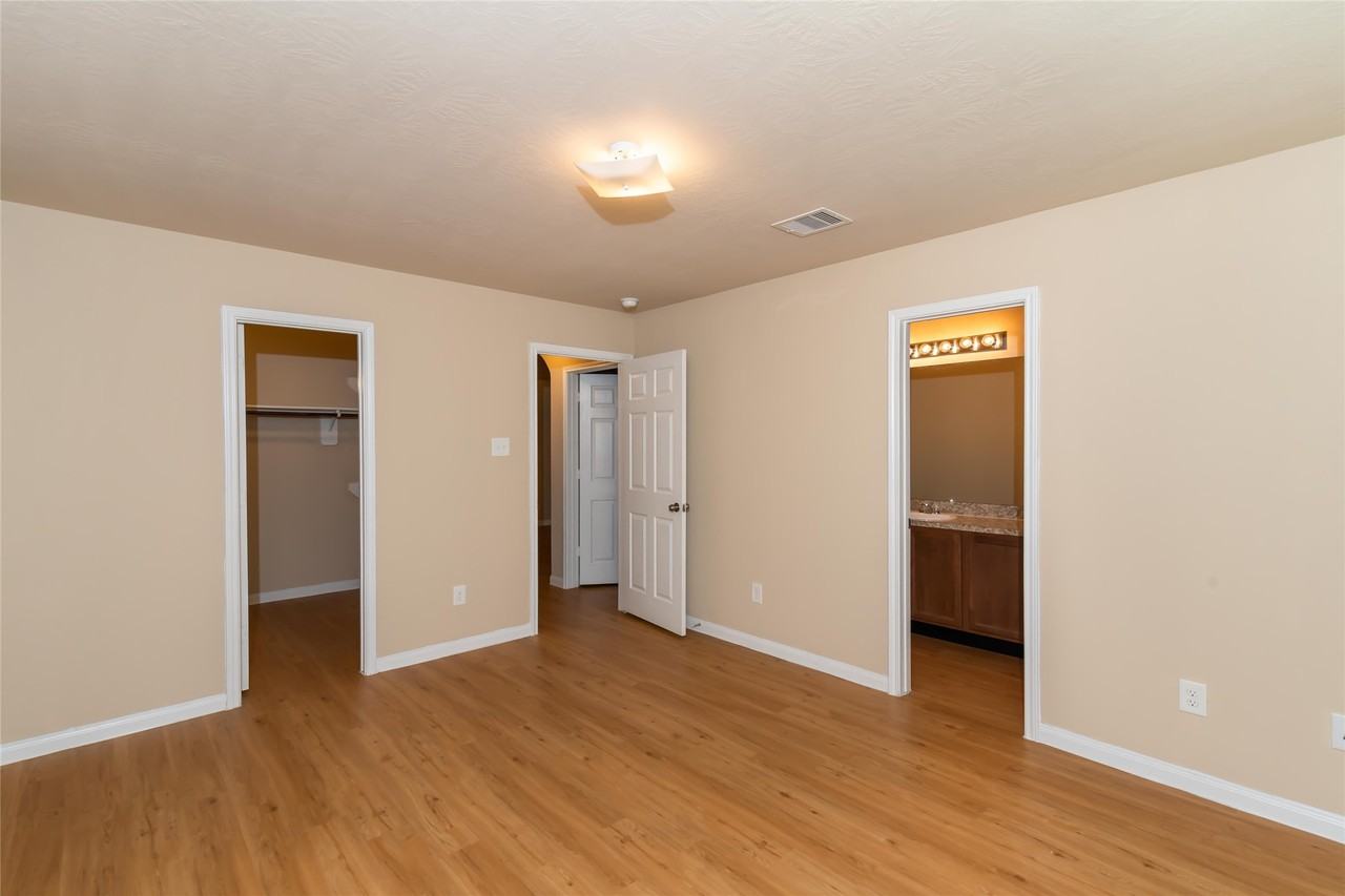 2410 Gibbs Bend Ct #2410 - Photo 6 of 12