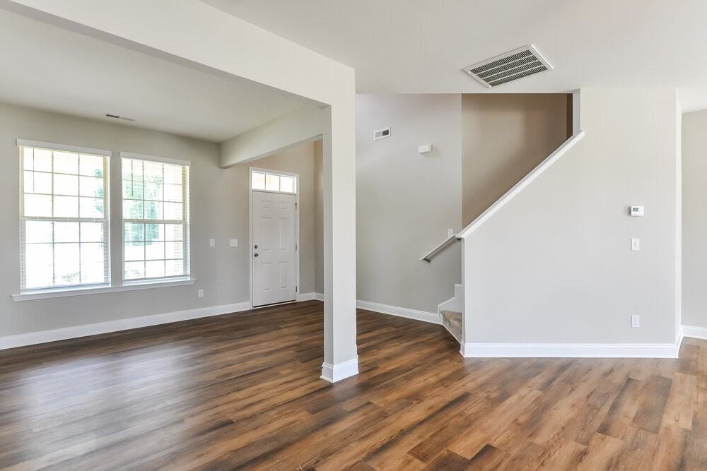 422 River Dell Townes Ave - Photo 4 of 17