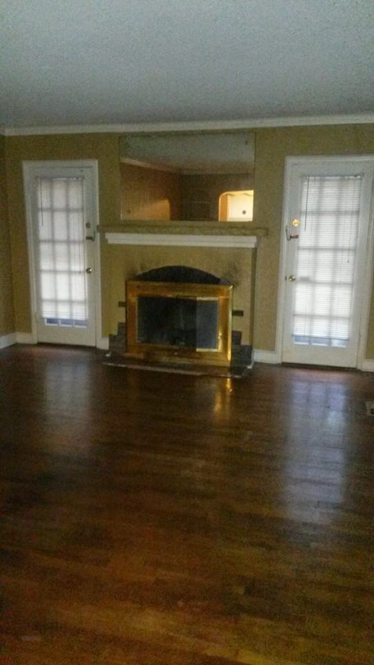 7400 Forest Ave - Photo 5 of 17