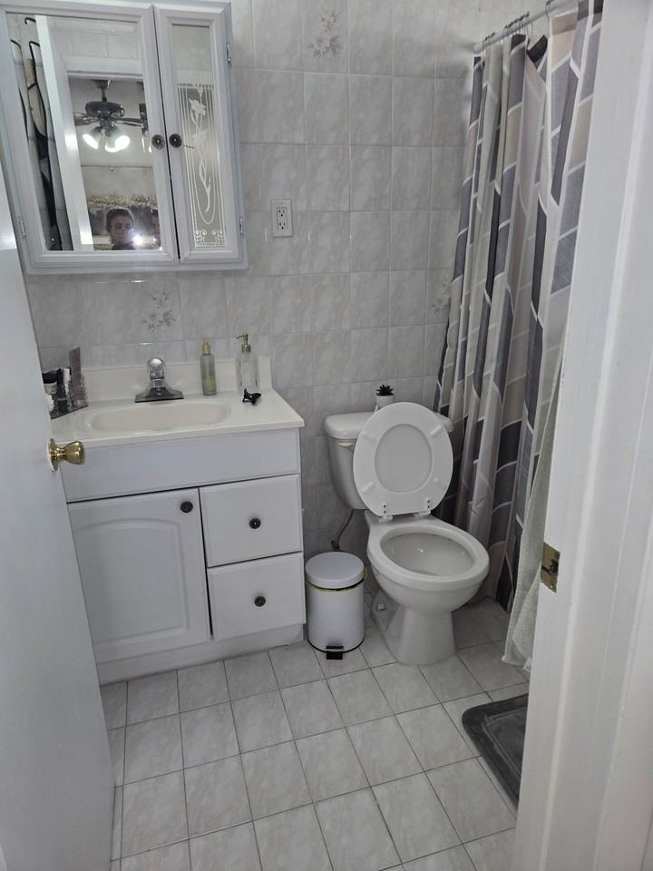 3165 W 2nd Ave #1 - Photo 7 of 7