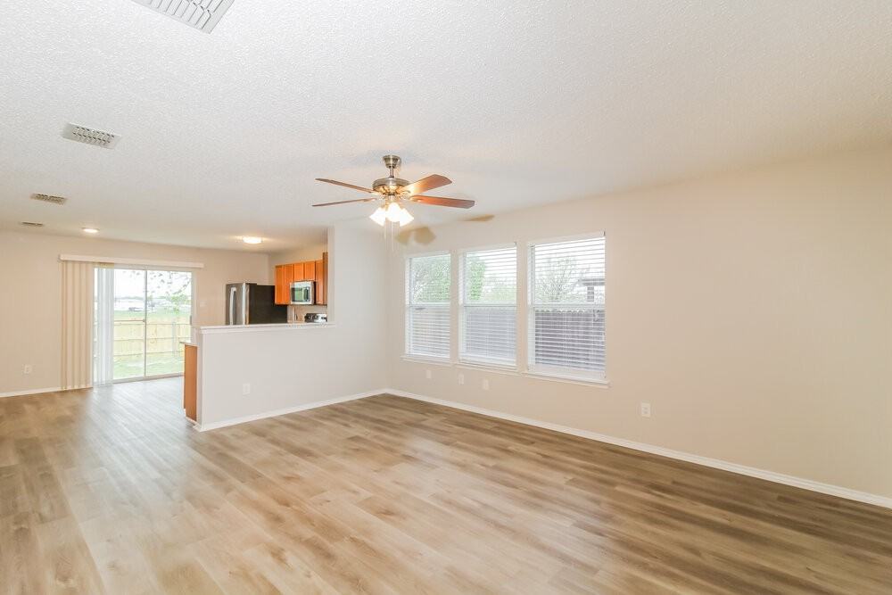 1311 Dakota Trl - Photo 5 of 16