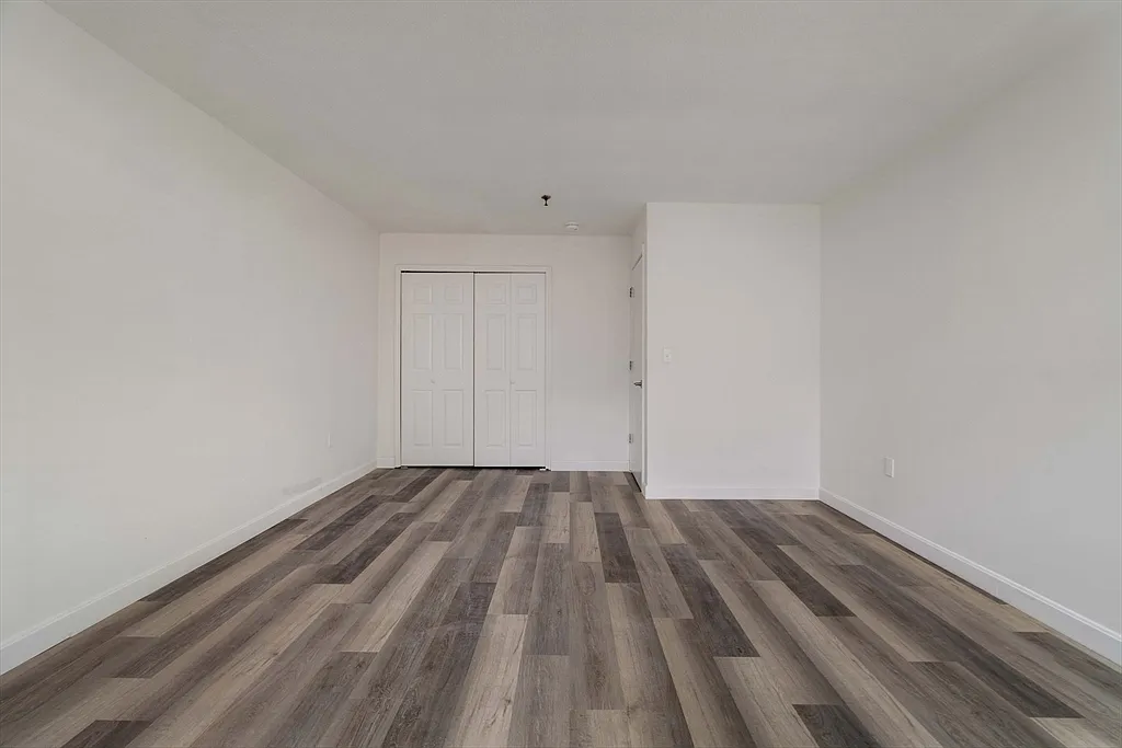 76 Elm St #G05 - Photo 7 of 12