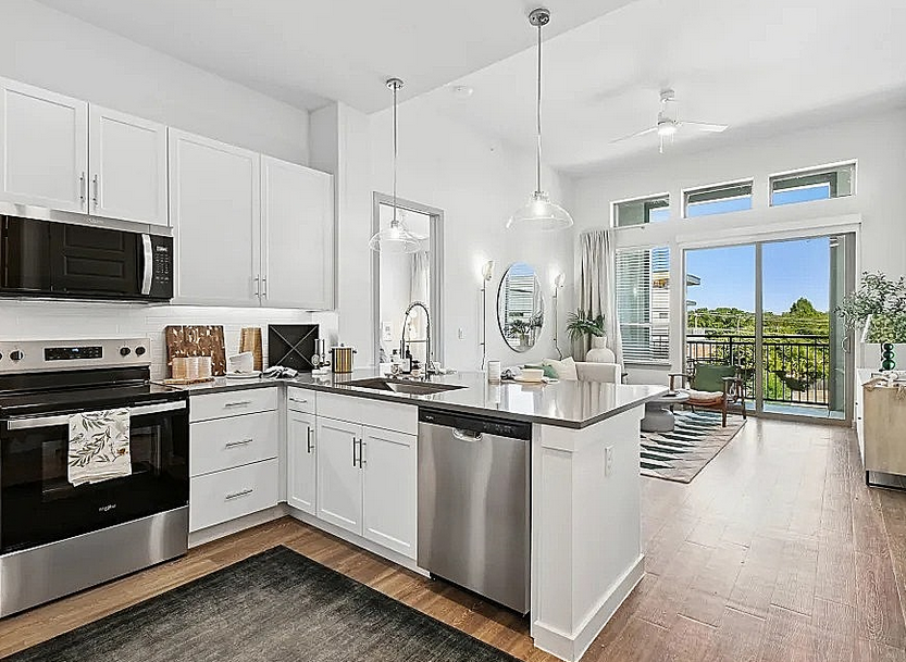 150 East Arbrook Boulevard