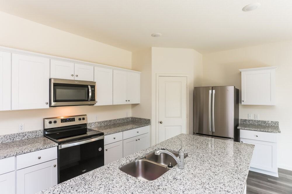 1832 Pueblo St - Photo 6 of 17