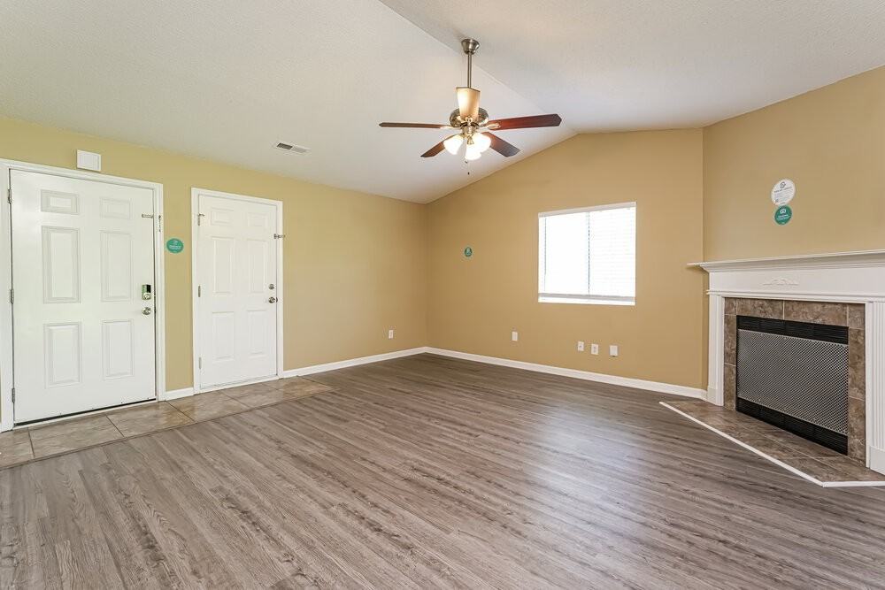 2650 Stratford Lake Rd - Photo 3 of 16