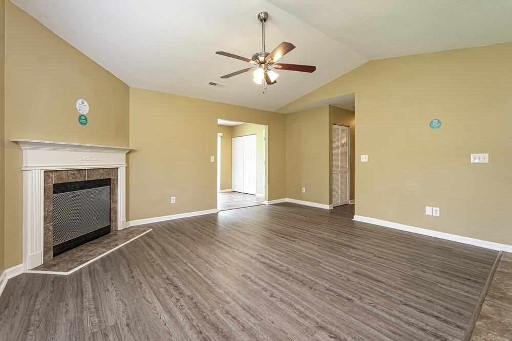 2650 Stratford Lake Rd - Photo 4 of 16