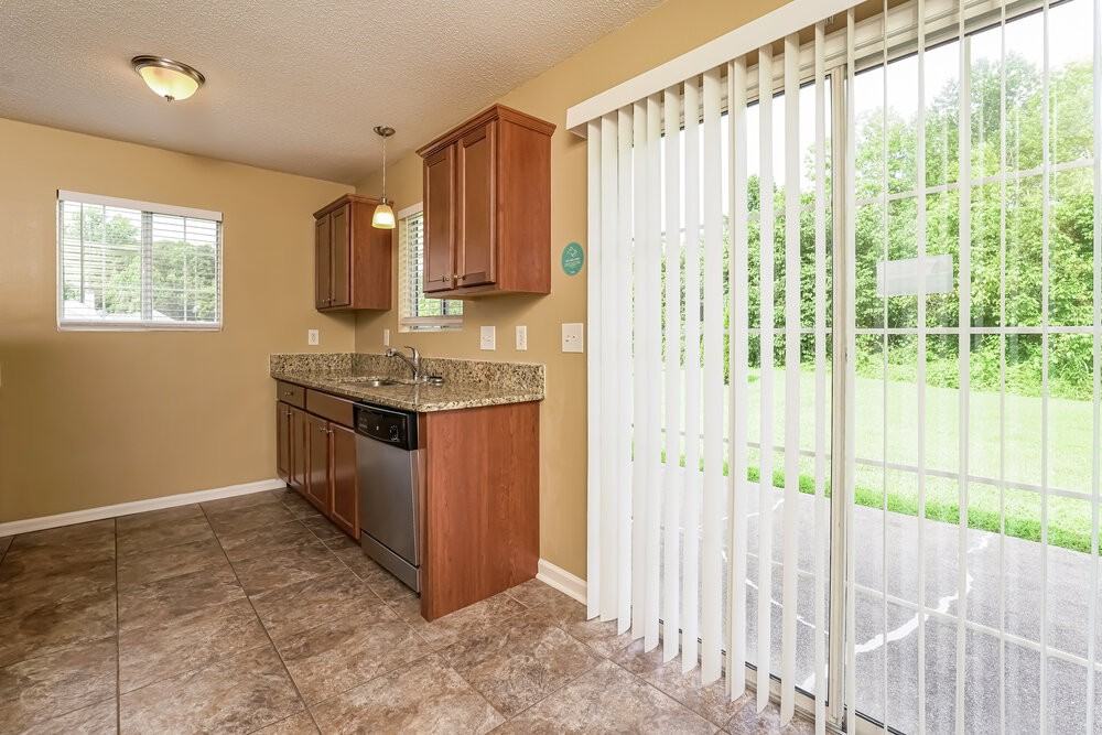 2650 Stratford Lake Rd - Photo 6 of 16