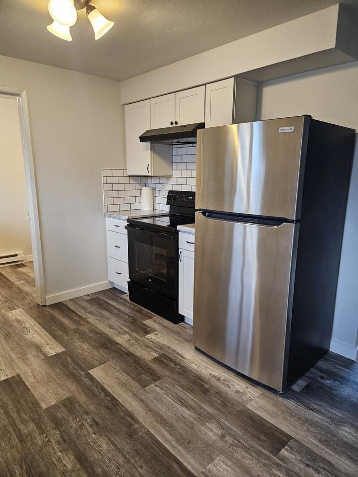 15822 E Heroy Ave #1 - Photo 2 of 8