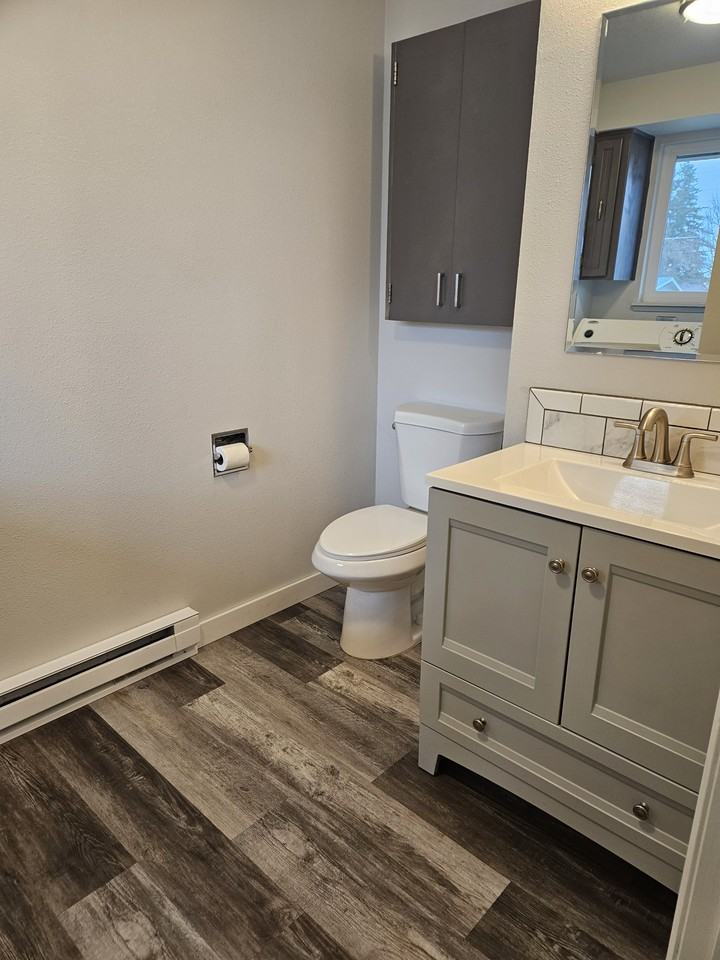 15822 E Heroy Ave #1 - Photo 3 of 8