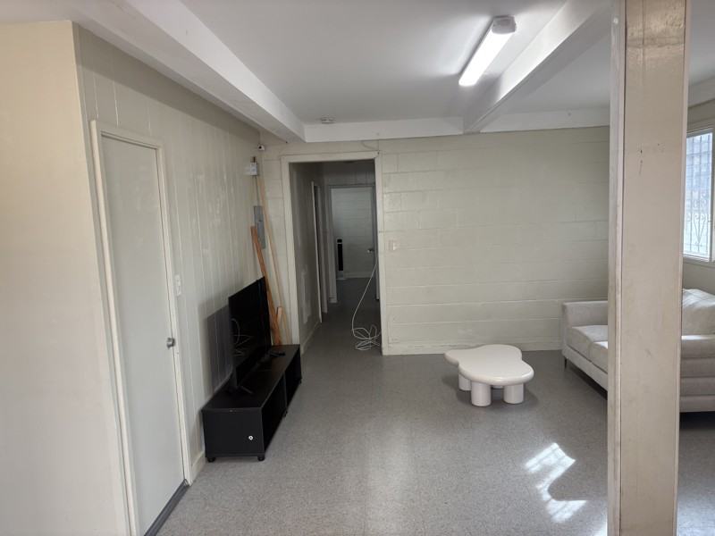 1238 Rycroft St #B - Photo 6 of 24