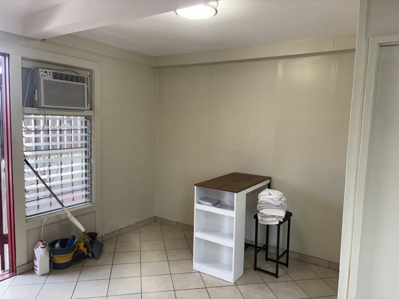 1238 Rycroft St #B - Photo 7 of 24