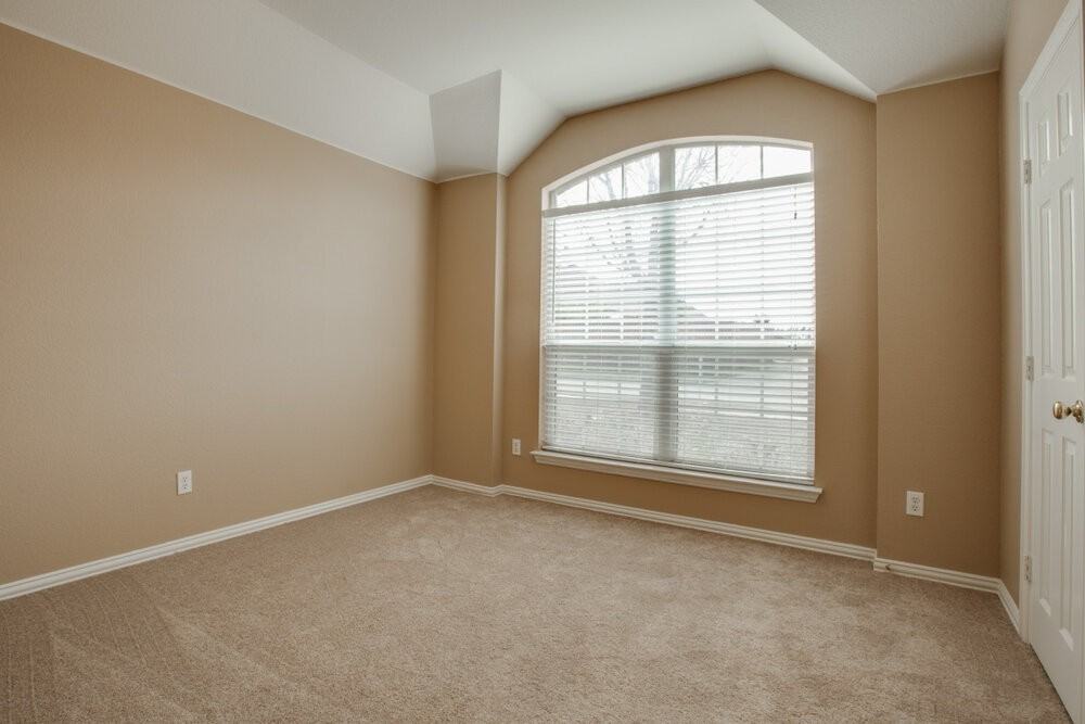 125 Hickman St - Photo 7 of 10