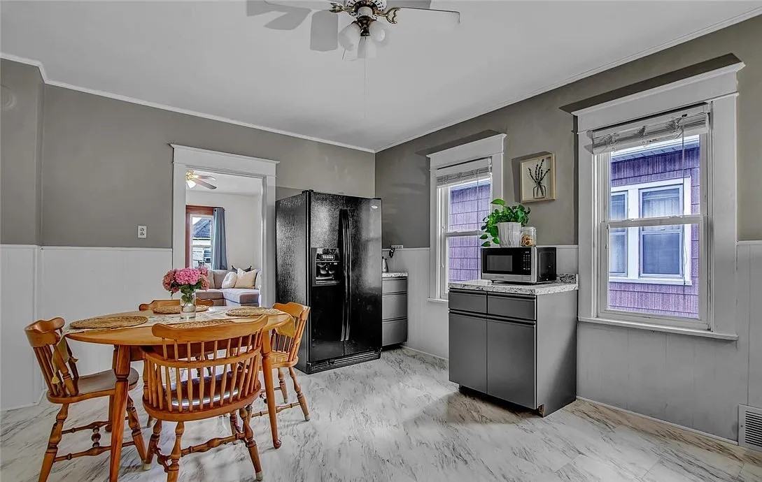 68 Sunset St - Photo 4 of 8