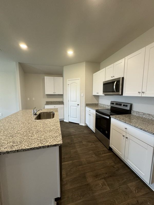 408 Chaco Loop - Photo 3 of 12